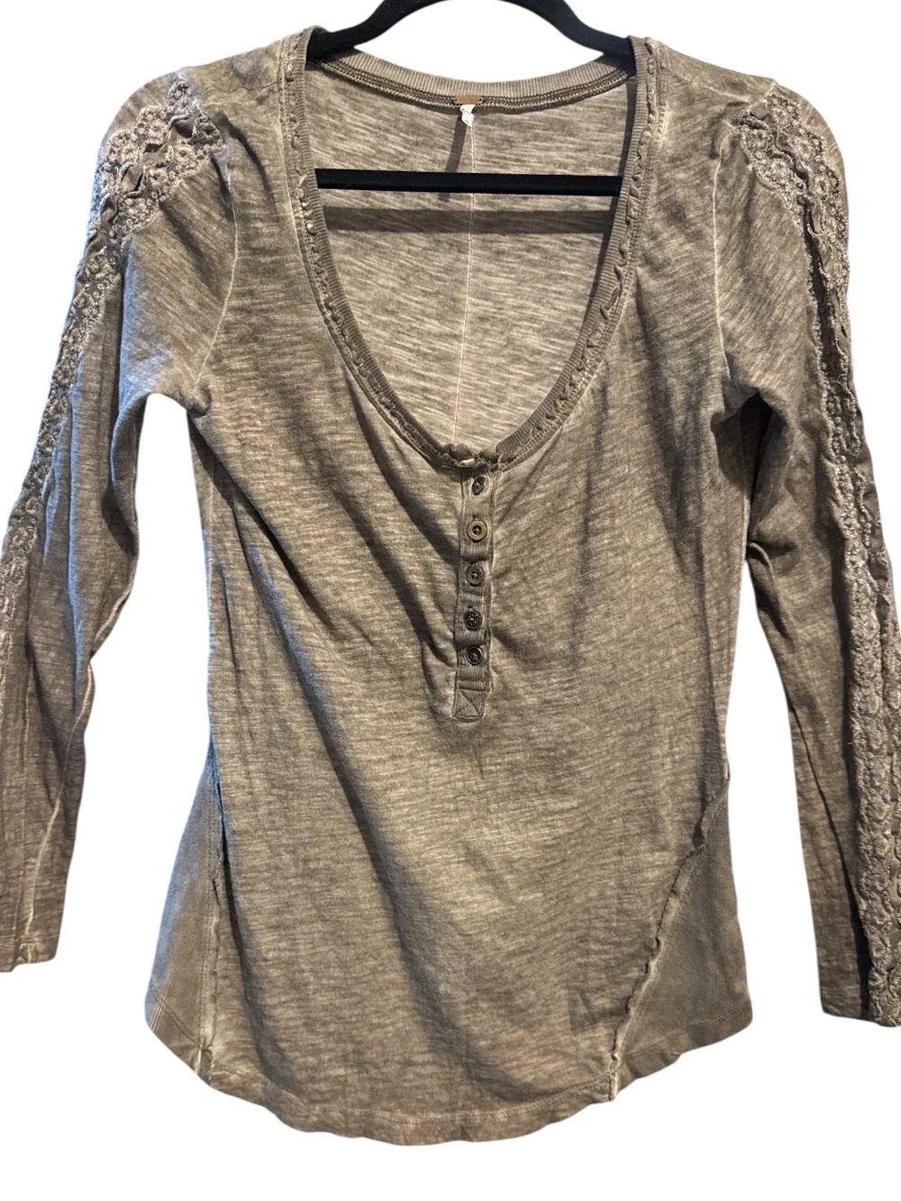 Free People Shell Stitch Lace Crochet Henley sz M